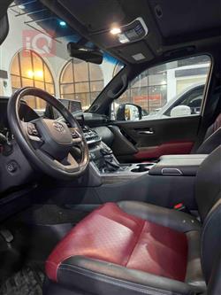 تۆیۆتا لاند کروزەر